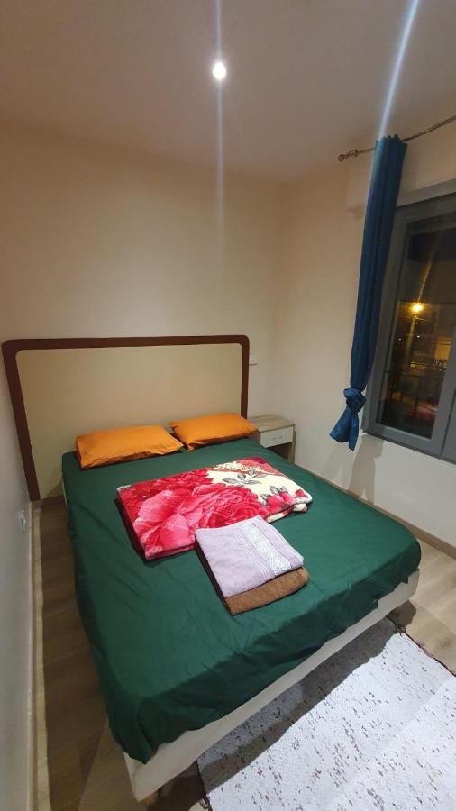 Hotel Le Privilege ラ・クールヌーヴ エクステリア 写真